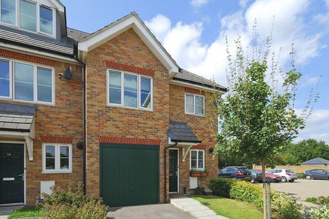 15 Doris Ashby Close, Perivale, Greenford, UB6 7FD