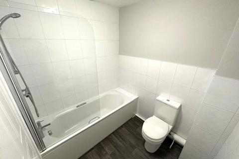 16 Blythfield, Burton-on-trent, DE14 1TU