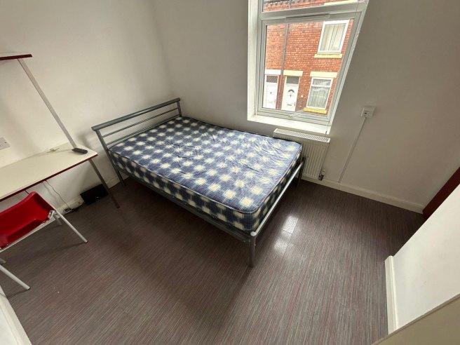 Stubbs-gate-st5-1lu-962427