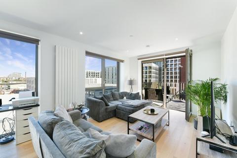 1 bedroom apartment to rent, Pendant Court, Royal Wharf, London, E16