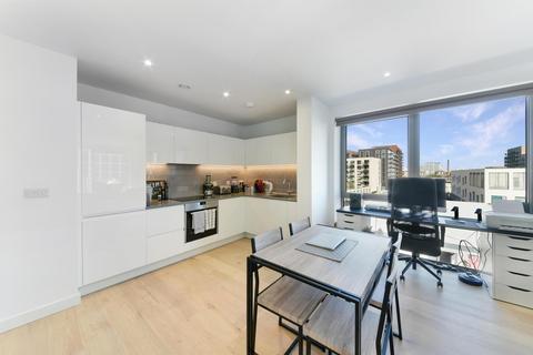 1 bedroom apartment to rent, Pendant Court, Royal Wharf, London, E16