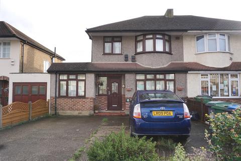 16 Bridge Road, Chessington, KT9 2EP