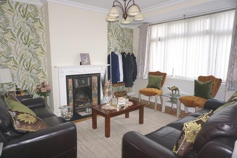 16 Bridge Road, Chessington, KT9 2EP