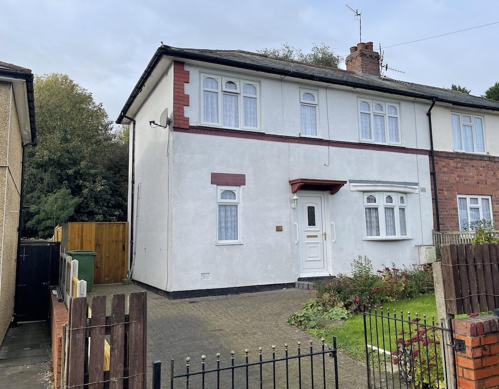 Brierley Hill Nagersfield Road 3 bed semidetached house for sale £