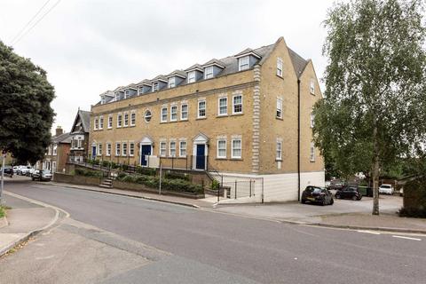 2 bedroom flat to rent, Knight Court, Crown Street, Brentwood, CM14