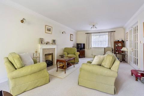 4 bedroom detached house for sale, Cliddesden Road, Basingstoke, RG21