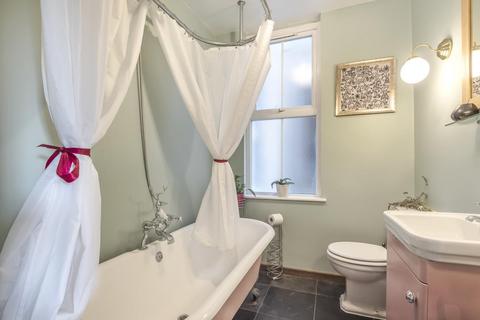 Flat 3, 57 Gloucester Drive, London, N4 2LJ