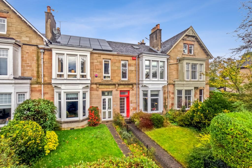 Anniesland Road, Scotstounhill, Glasgow, G14 0XR 3 bed terraced house