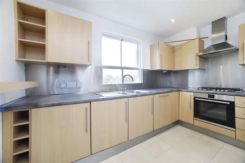 3 bedroom penthouse to rent, Beaufort Gardens, Knightsbridge, London, SW3