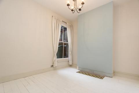 2 bedroom apartment to rent, Princes Avenue, Alexandra Park, N22