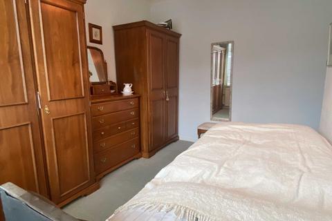 22 Edge Hill Road, Royton, Oldham, OL2 6BL