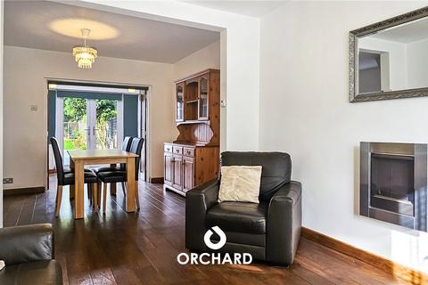 3 bedroom semi-detached house for sale, Burnham Avenue, Ickenham, Middlesex, UB10