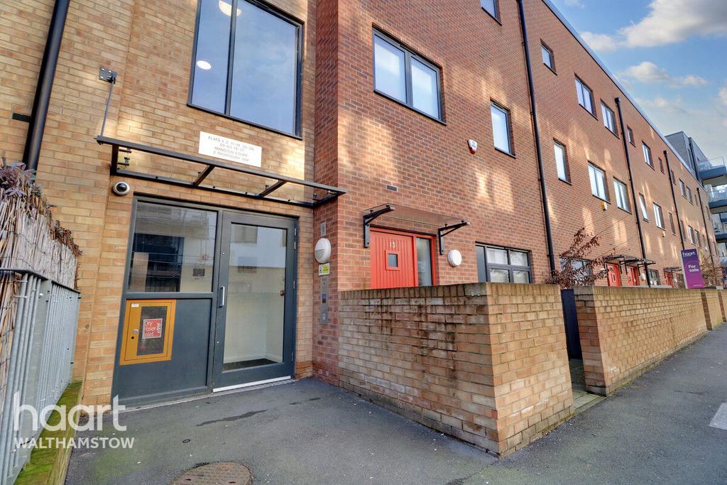 Thornbury Way, Walthamstow 2 bed apartment for sale £400,000
