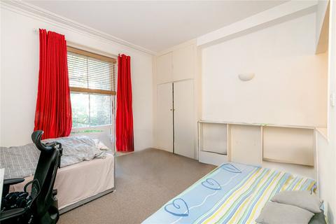 Studio to rent, Craven Terrace, London, W2