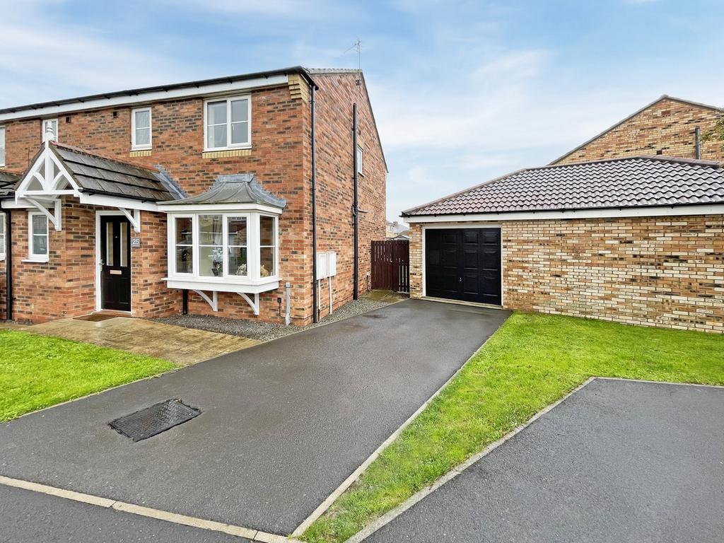 Sedgewick Close, Hartlepool, TS24 3 bed semidetached house for sale