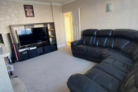 3 bedroom semi-detached house to rent, Wembley, HA0