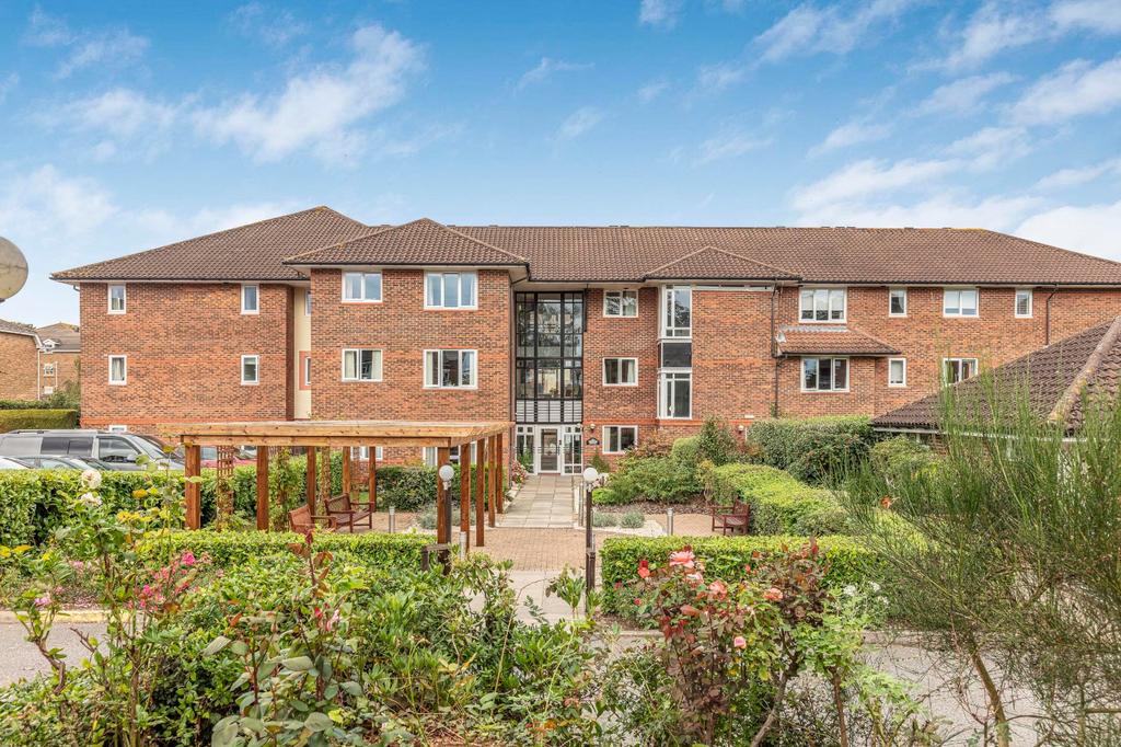 Clover Court, Church Road, Haywards Heath, West Sussex, RH16 2 bed