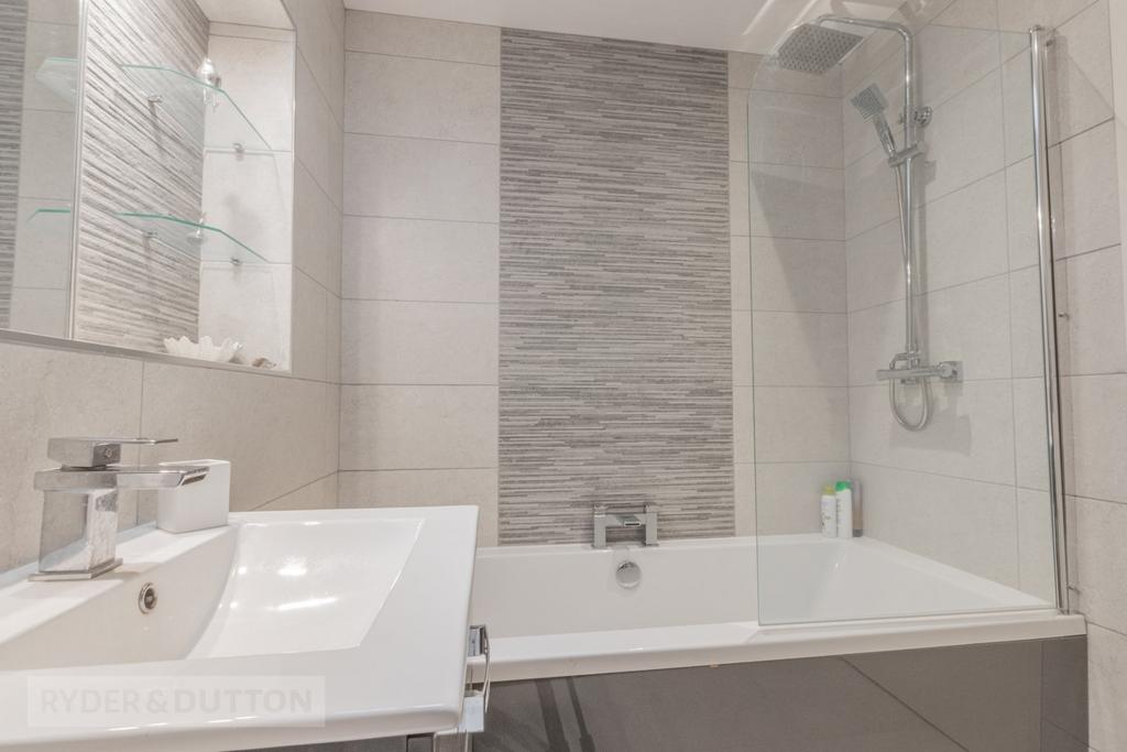 Bathroom/Wc
