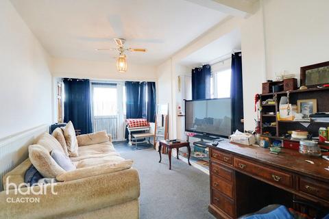 63 Brooklands, Jaywick, Clacton-on-sea, CO15 2JG