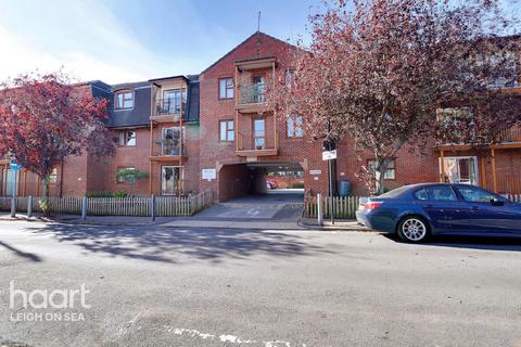 1 bedroom flat for sale - Chalkwell Park Drive, Leigh-On-Sea