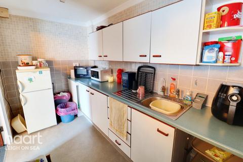 1 bedroom flat for sale - Chalkwell Park Drive, Leigh-On-Sea