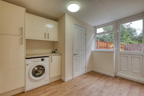 9 Allensmore Close, Redditch, B98 0AS