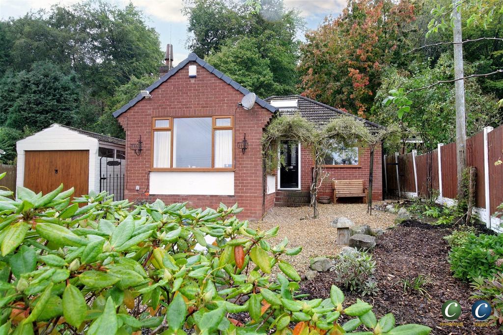 The Pingle, Rugeley, WS15 2UR 2 bed detached bungalow for sale £475,000