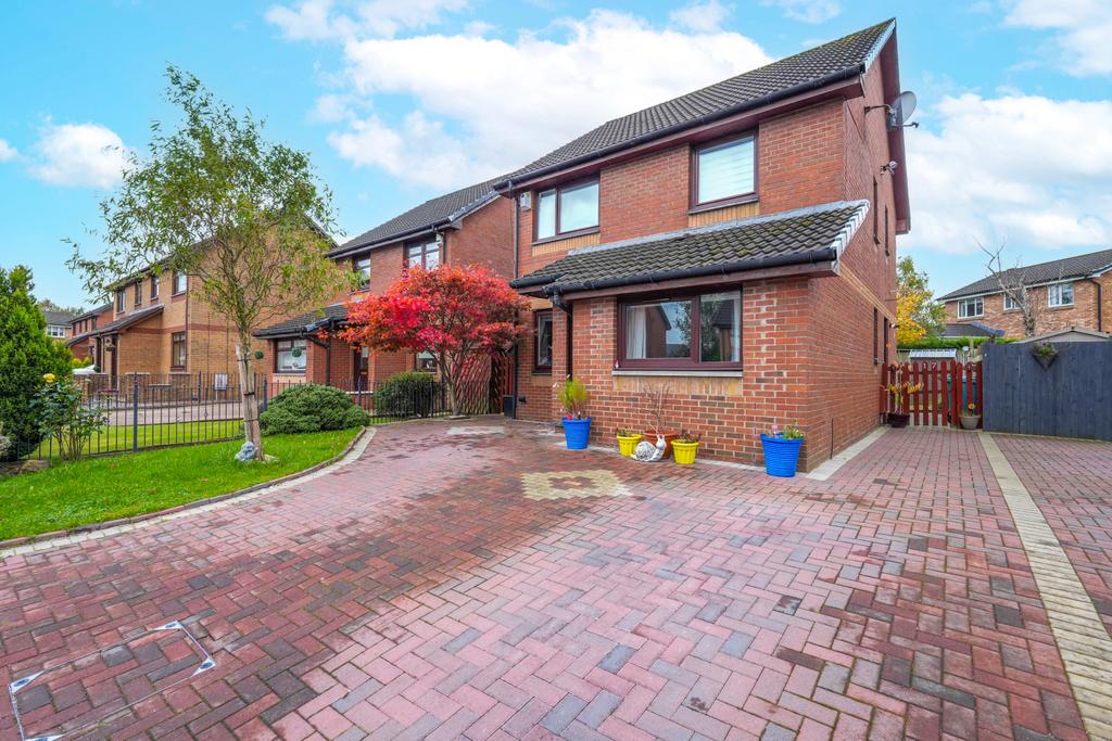 17 Leander Crescent, Bellshill, ML4 4 bed detached house £190,000