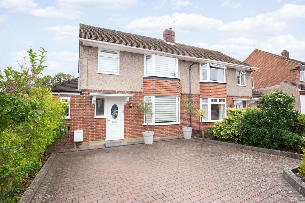 Hillside Avenue, Canterbury, CT2 5 bed semidetached house for sale £