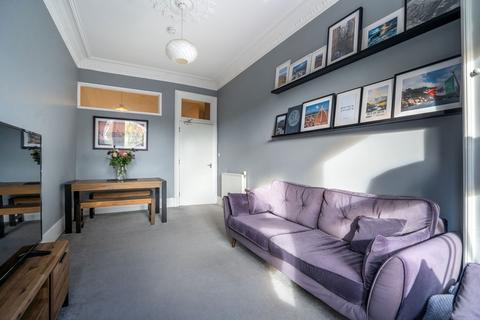 2 bedroom flat for sale - 6/5 Craighall Crescent, Trinity, Edinburgh, EH6 4RY