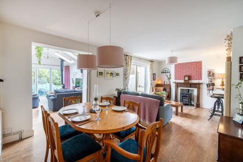 38 Bakers Lane, Lingfield, RH7 6HD
