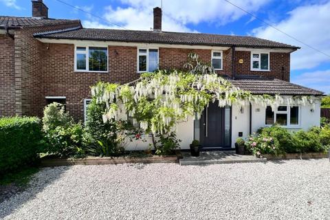 4 bedroom end of terrace house for sale, Hemel Hempstead,  Hertfordshire,  HP2