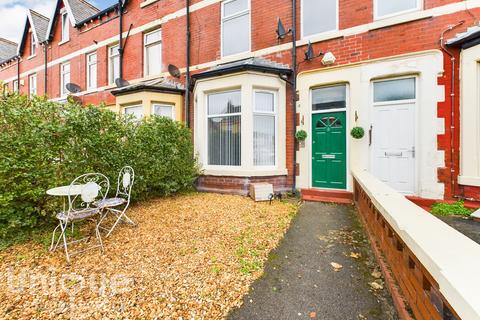 2 bedroom apartment for sale, 9 St. Patricks Road South,  Lytham St. Annes, FY8