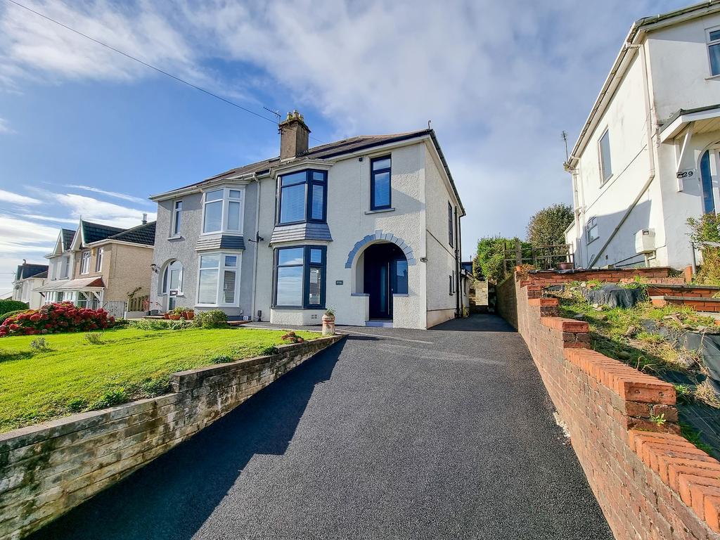 Lon Mafon, Sketty, Swansea, City And County of Swansea. 3 bed semi