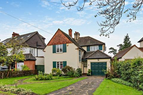 4 bedroom detached house for sale, High View, Pinner, HA5