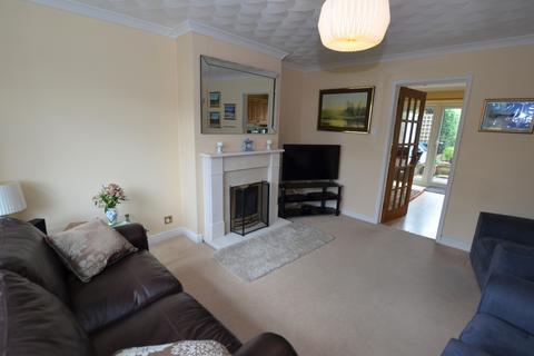 3 bedroom end of terrace house to rent, 11 Elizabeth Close, Bodmin
