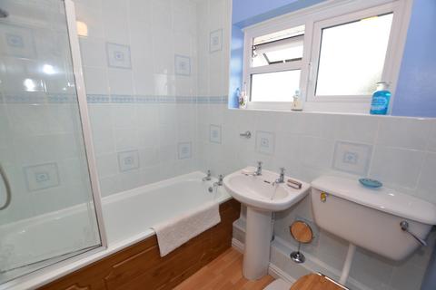 3 bedroom end of terrace house to rent, 11 Elizabeth Close, Bodmin