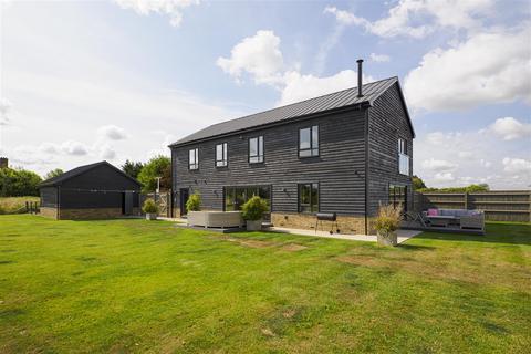 4 bedroom barn conversion for sale - New Moon Barn, Stourmouth Road, Preston