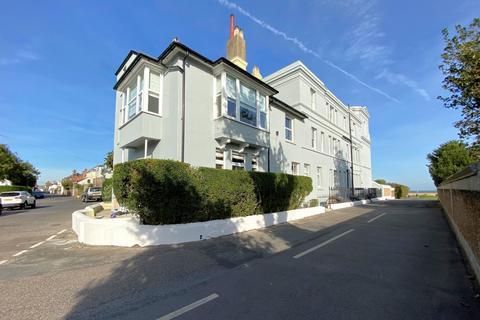2 bedroom flat for sale, The Beach, Walmer, CT14