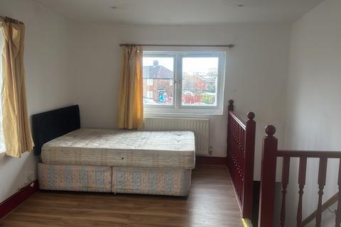 undefined, Weir Hall road, N18