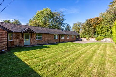 2 bedroom detached house to rent, Up Somborne, Stockbridge, Hampshire, SO20