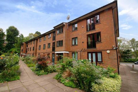 1 bedroom property for sale, Dingles Court, Pinner HA5