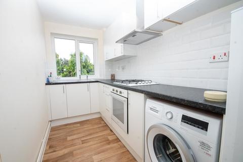 1 bedroom property for sale, Dingles Court, Pinner HA5