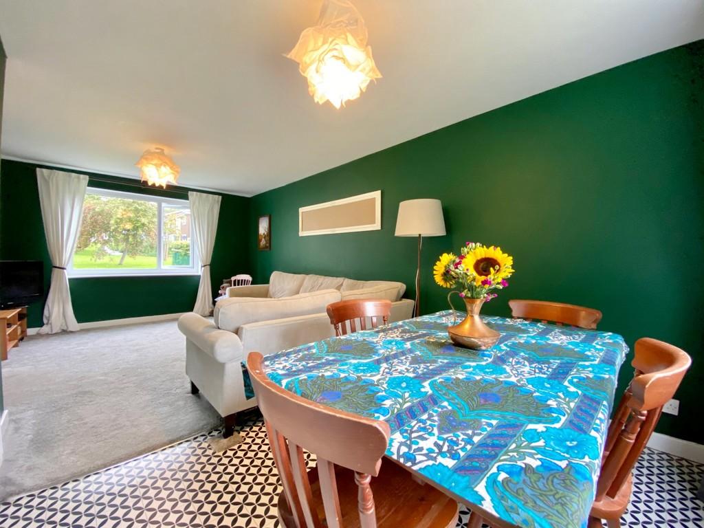 Pannal Green, Pannal, Harrogate 2 bed semidetached house for sale £