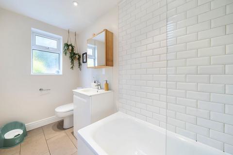 4 Palmerston Road, Carshalton, SM5 2JZ