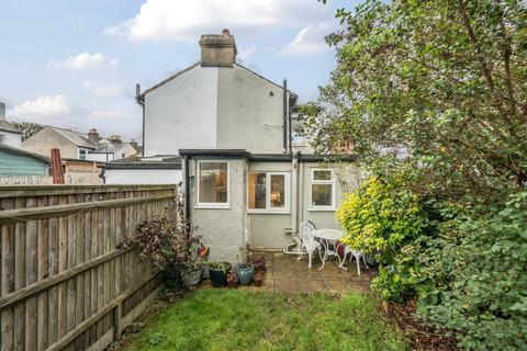 4 Palmerston Road, Carshalton, SM5 2JZ