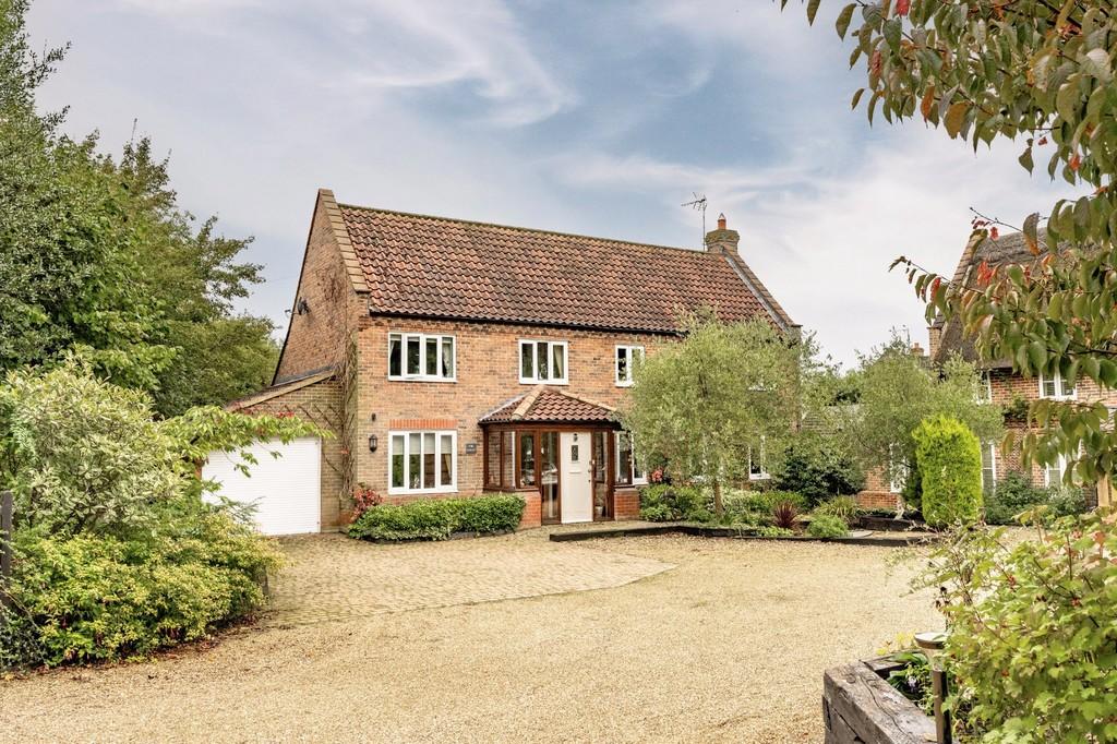 Edingthorpe 4 bed detached house for sale £650,000