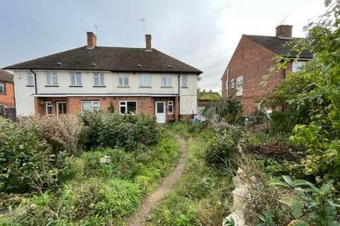 4 bedroom semi-detached house for sale - Lutterworth Road, Blaby, Leicester