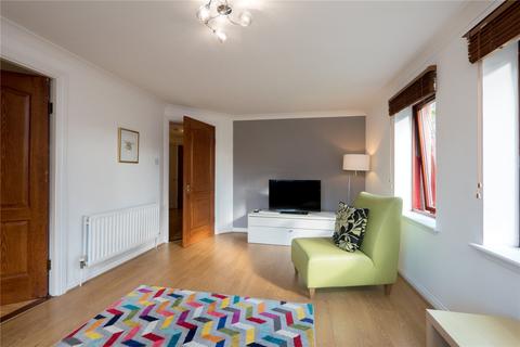 2 bedroom property to rent, North Werber Place, Edinburgh, EH4