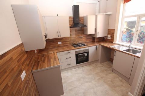 2 bedroom terraced house to rent, Pomona Street, Rochdale OL11 1PD